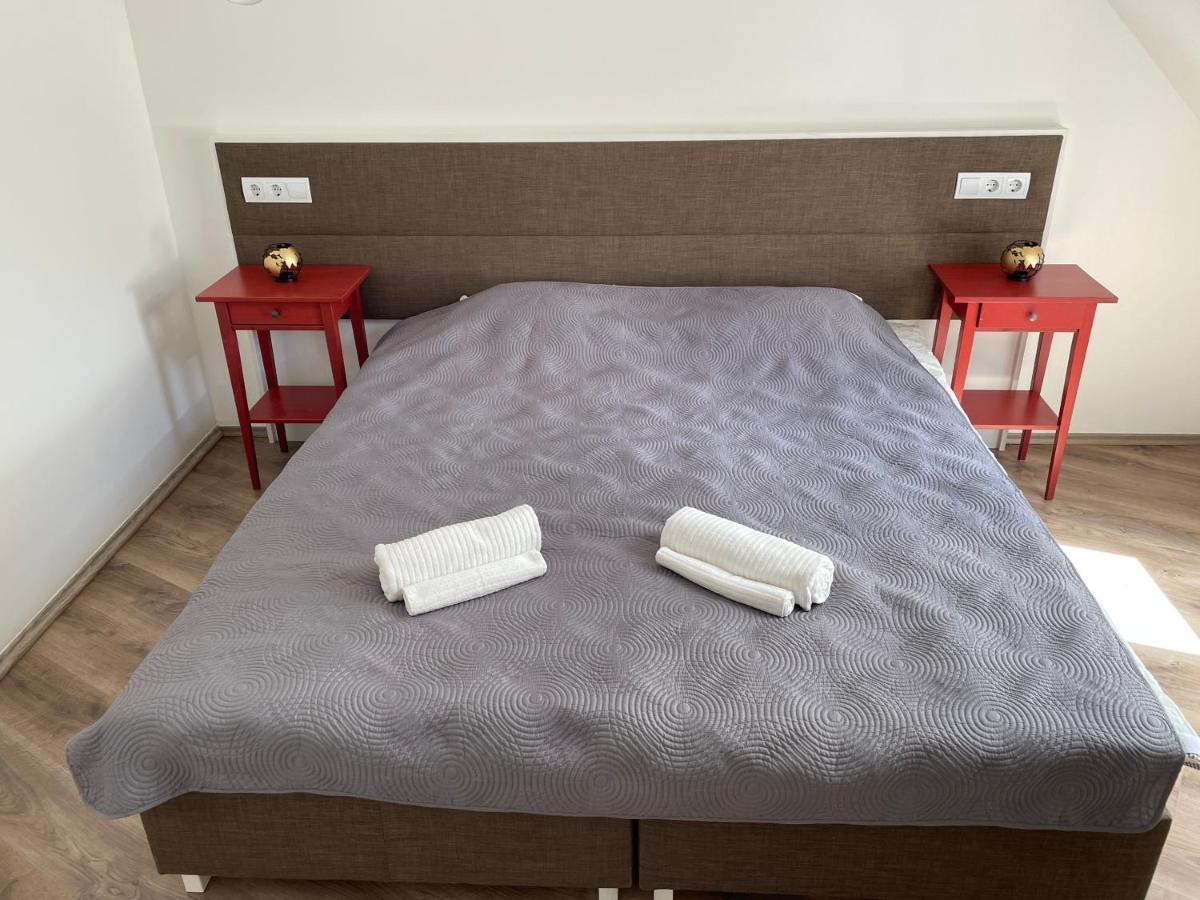 Fresh Garden Apartments Сиофок Екстериор снимка